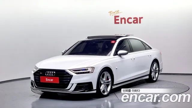 Audi S8