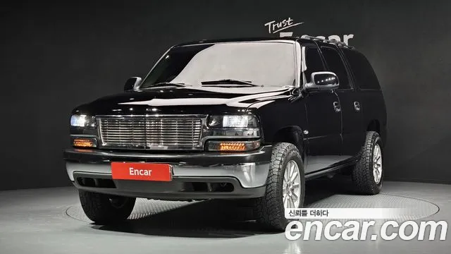 Chevrolet Suburban Van