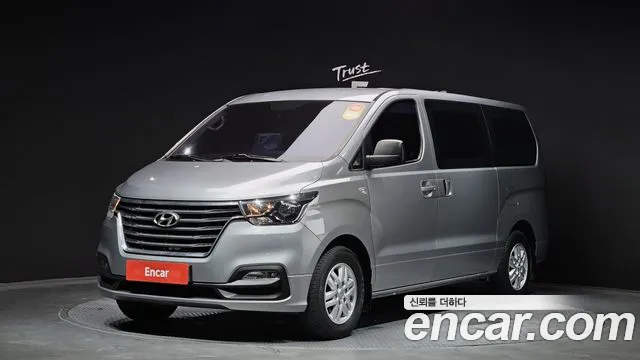 Hyundai Starex