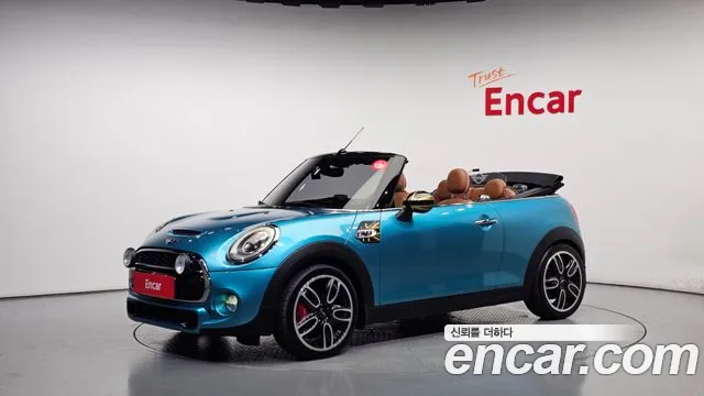 MINI Cooper Convertible