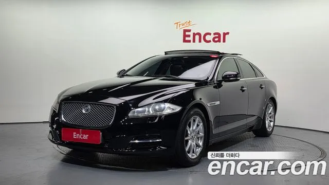 Jaguar XJ