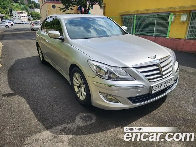 Hyundai Genesis