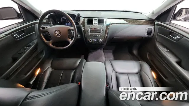 Cadillac DTS — интерьер