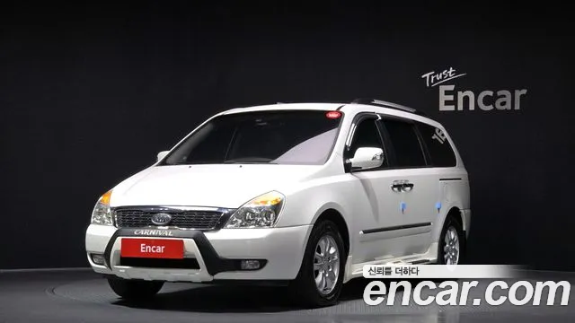 Kia Carnival — экстерьер