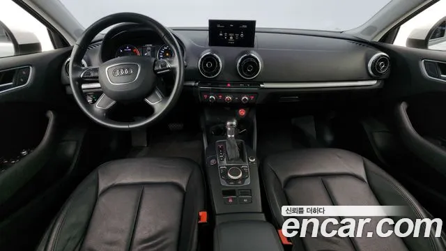 Audi A3 — интерьер