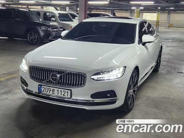 Volvo S90