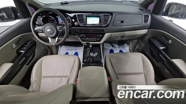 Kia Carnival — интерьер
