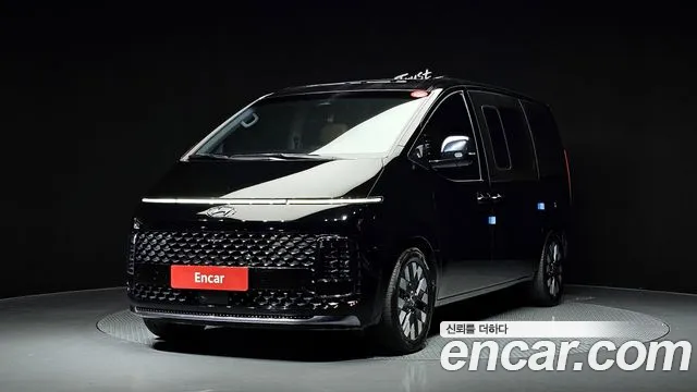 Hyundai Staria