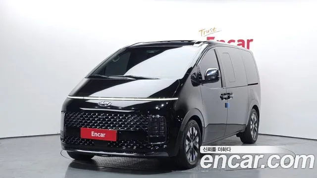 Hyundai Staria