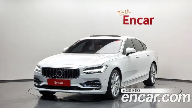 Volvo S90