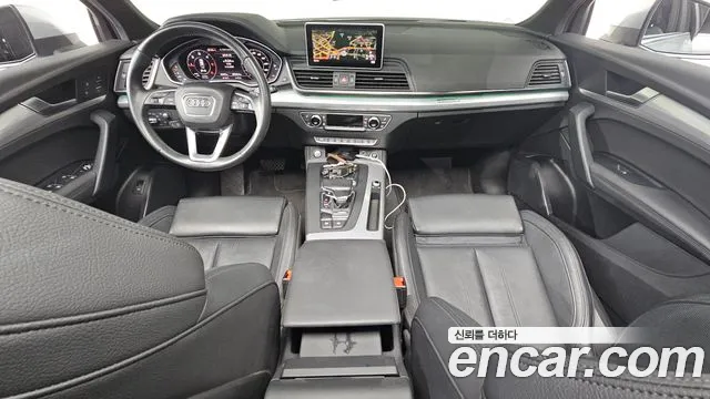 Audi Q5 — интерьер