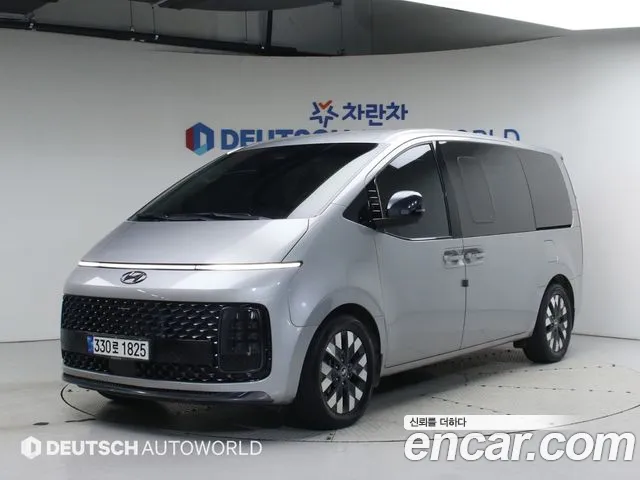 Hyundai Staria
