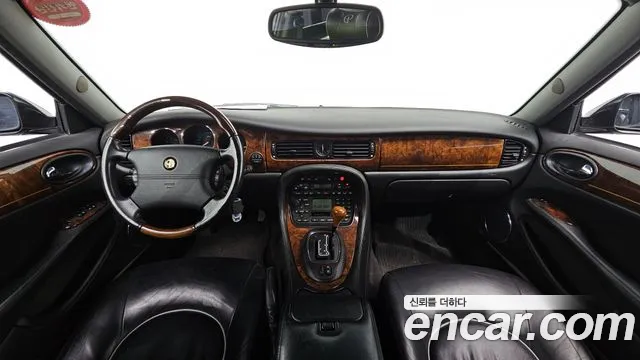 Jaguar Daimler — интерьер