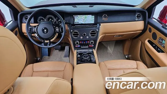 Rolls-Royce Cullinan — интерьер