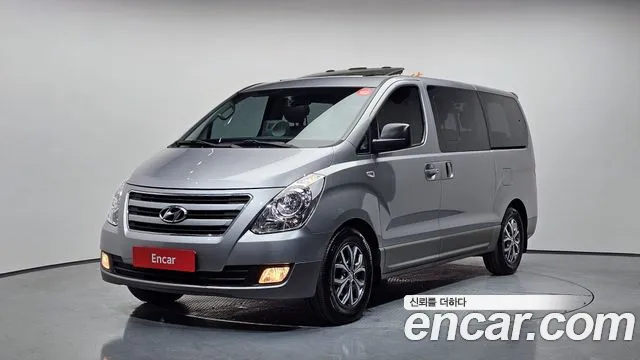 Hyundai Starex