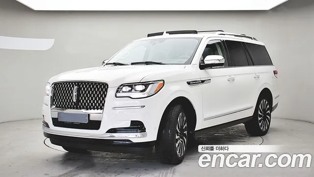 Lincoln Navigator
