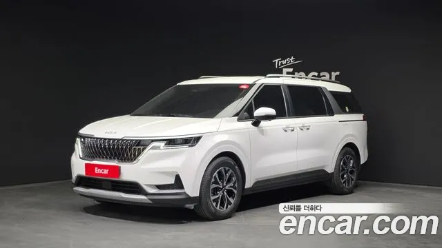 Kia Carnival — экстерьер