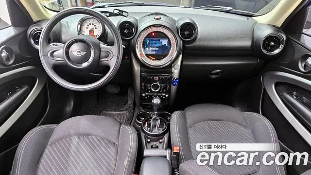 MINI Paceman — интерьер