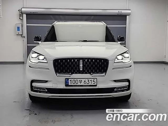Lincoln Aviator