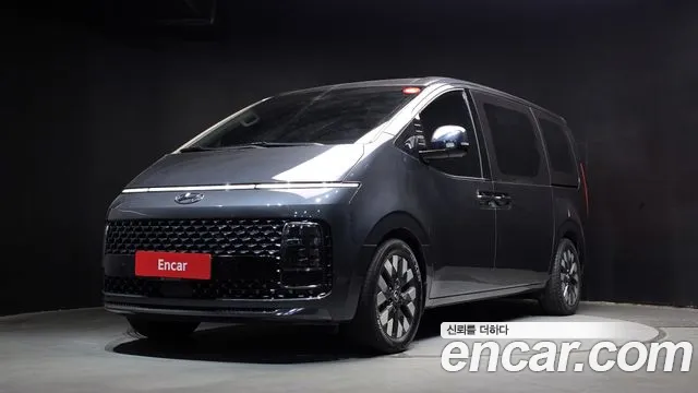 Hyundai Staria