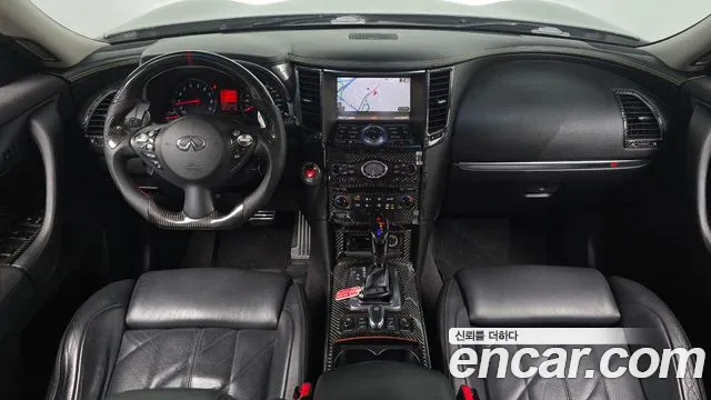 Infiniti FX — интерьер