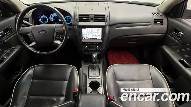 Ford Fusion — интерьер