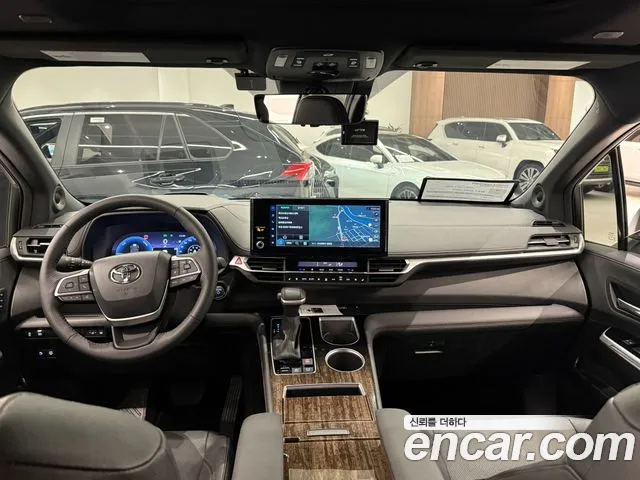 Toyota Sienna — интерьер