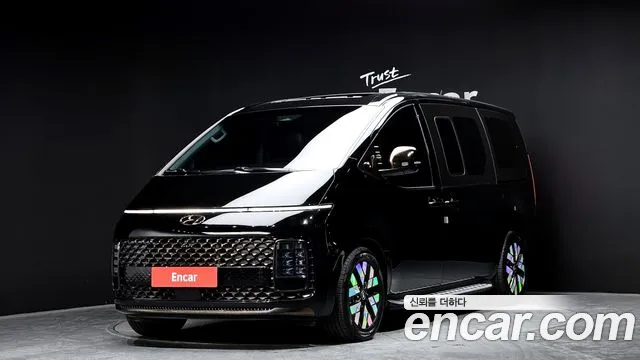 Hyundai Staria