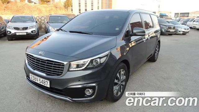 Kia Carnival — экстерьер
