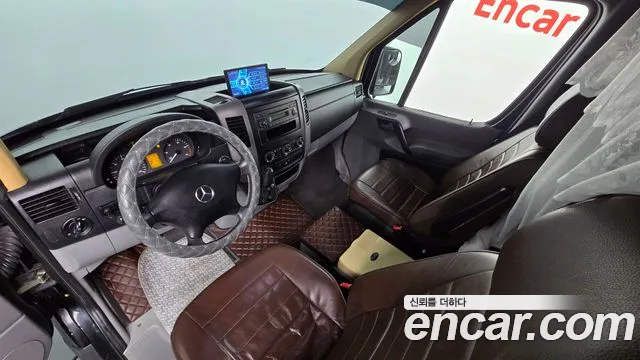 Mercedes-Benz Sprinter — интерьер