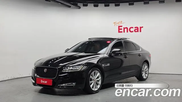 Jaguar XF