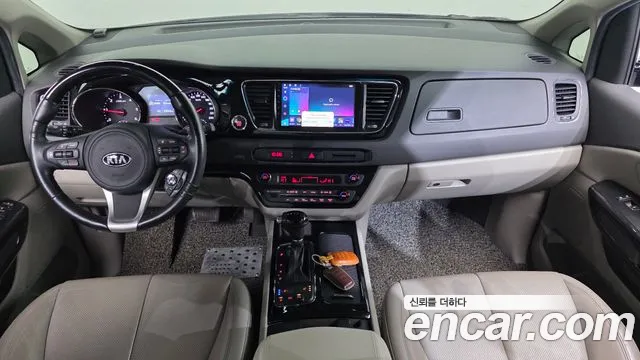 Kia Carnival — интерьер