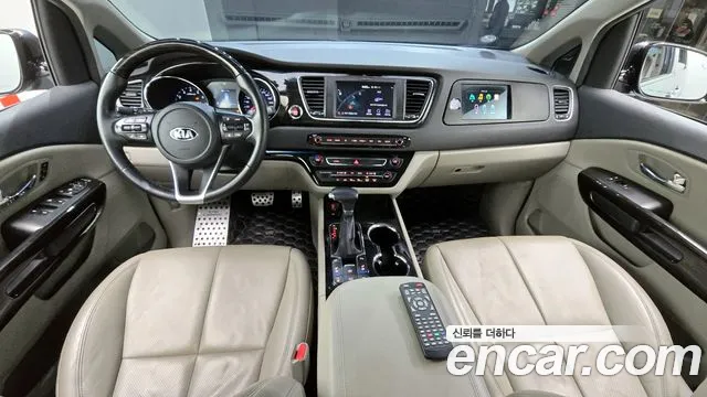 Kia Carnival — интерьер