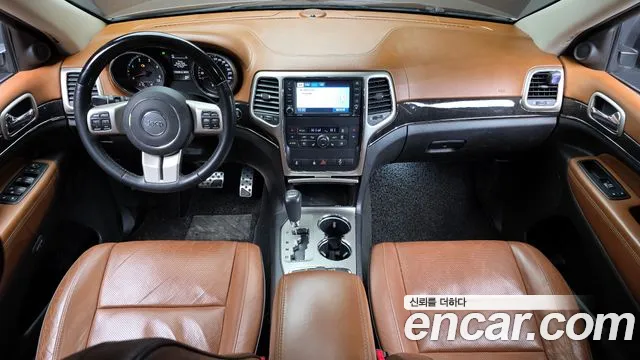 Jeep Cherokee — интерьер