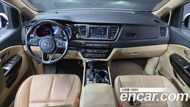 Kia Carnival — интерьер