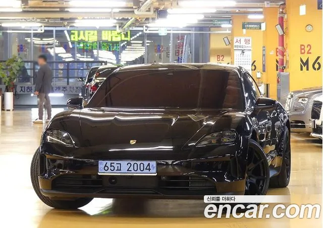 Porsche Taycan