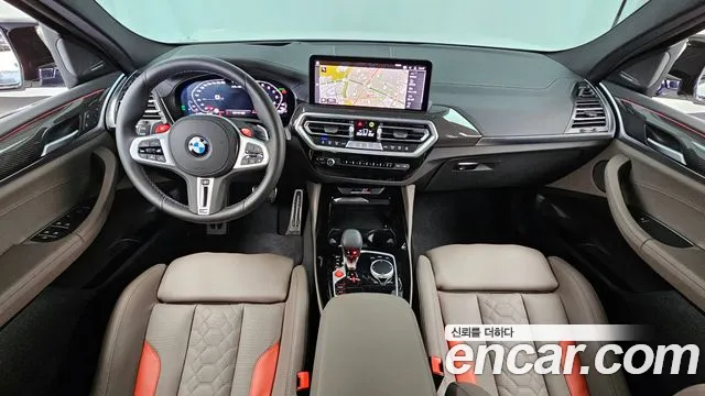 BMW X4M — интерьер