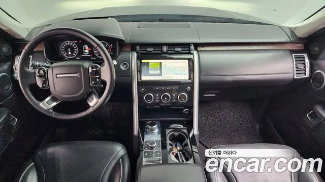Land Rover Discovery — интерьер