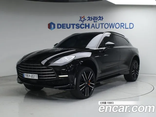 Aston Martin DBX