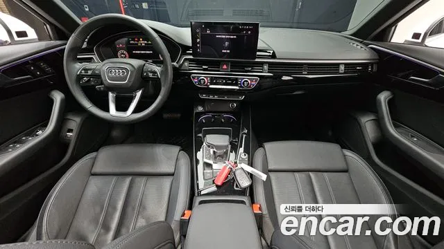 Audi A4 — интерьер