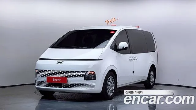 Hyundai Staria
