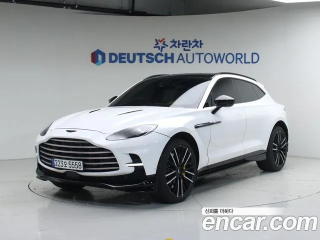 Aston Martin DBX