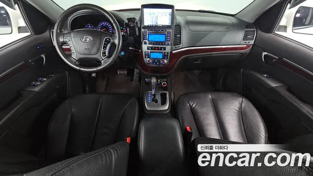 Hyundai Santa Fe — интерьер