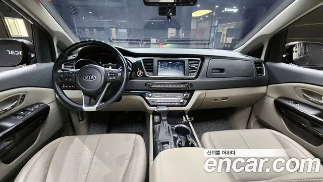 Kia Carnival — интерьер