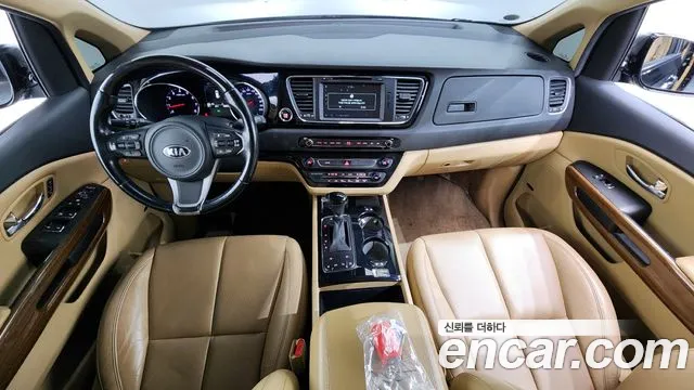 Kia Carnival — интерьер