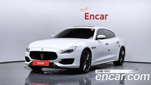 Maserati Quattroporte