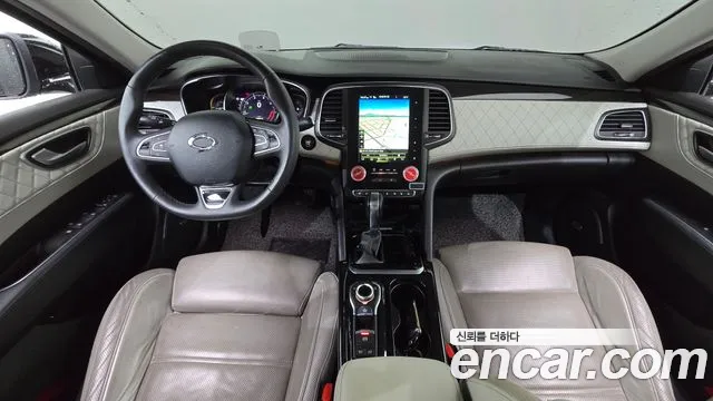 Renault Korea SM6 — интерьер