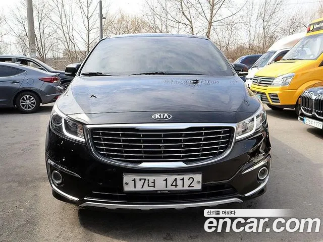 Kia Carnival — экстерьер