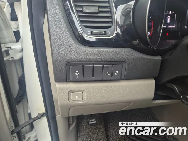Kia Carnival — интерьер