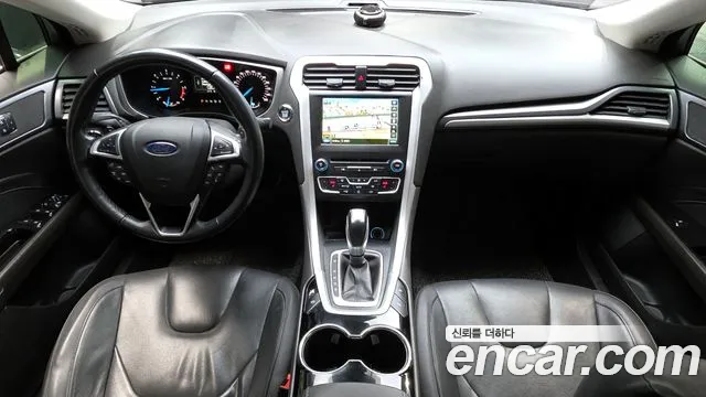 Ford Mondeo — интерьер